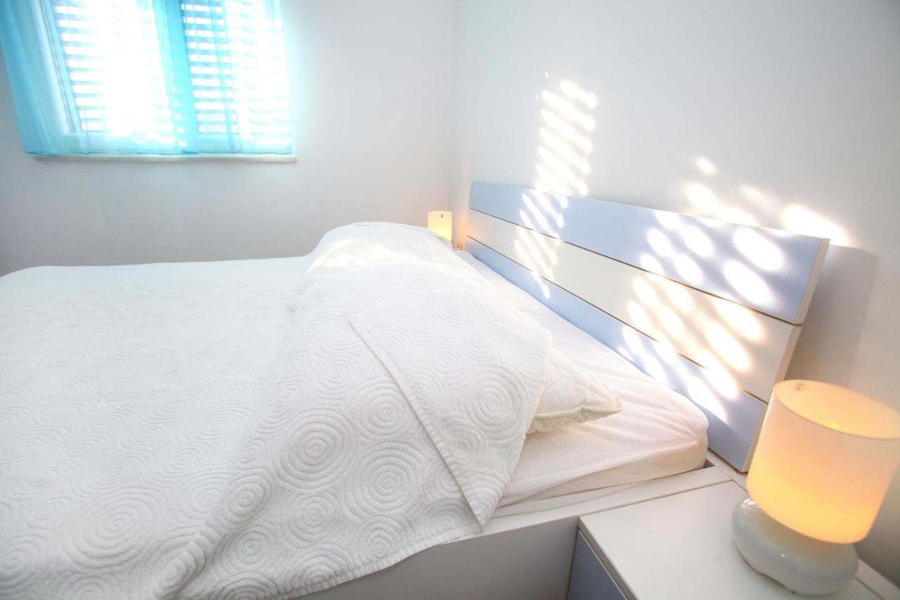Apartments Nakir Slatine Rom bilde