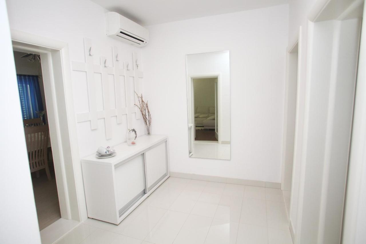 Apartments Nakir Slatine Rom bilde