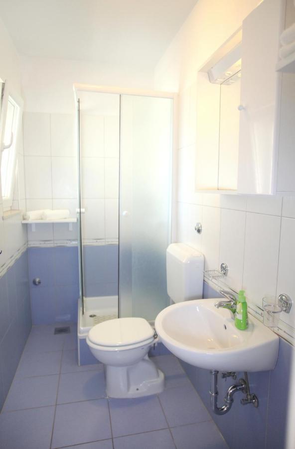 Apartments Nakir Slatine Rom bilde