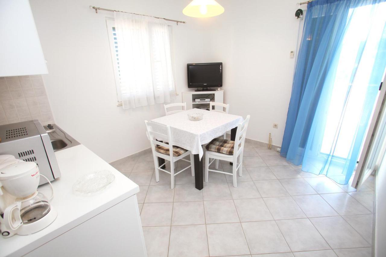 Apartments Nakir Slatine Rom bilde