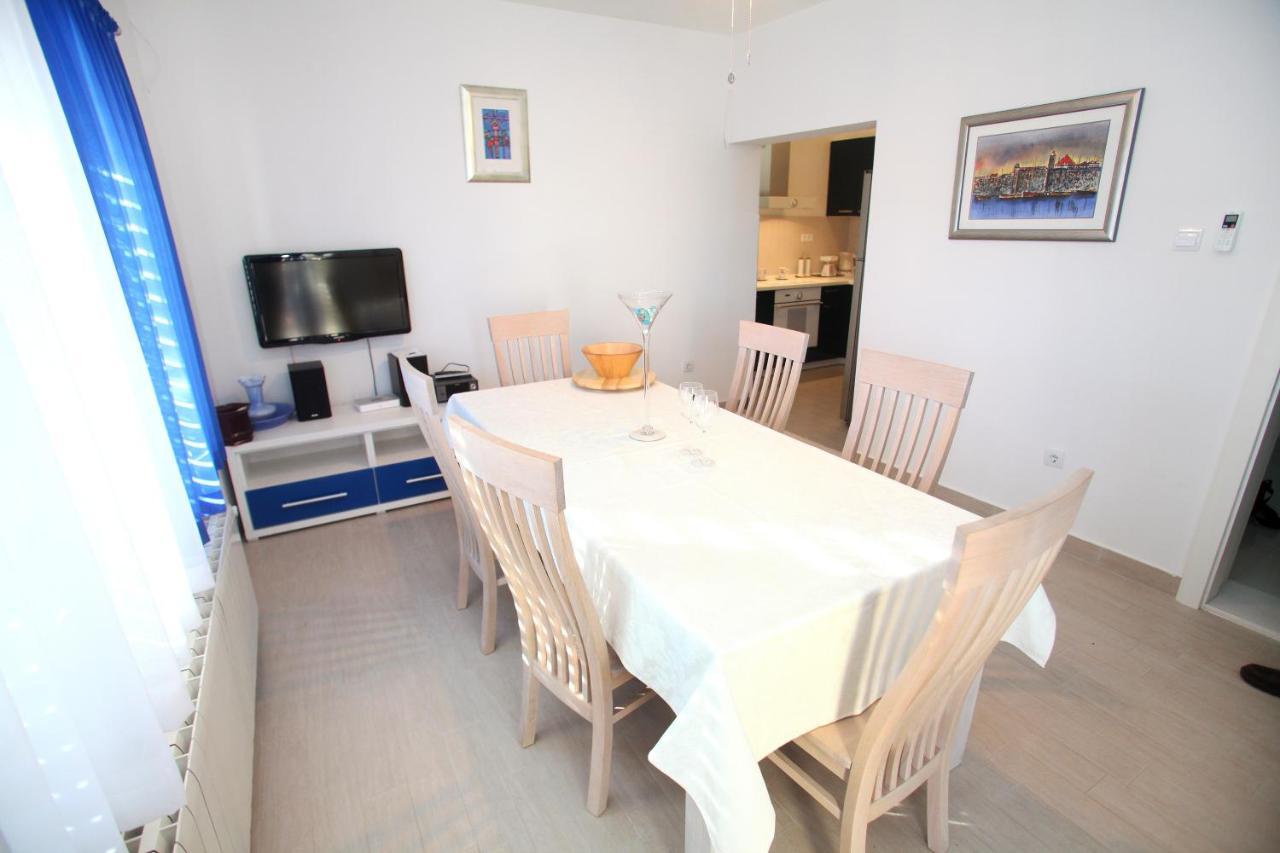 Apartments Nakir Slatine Rom bilde
