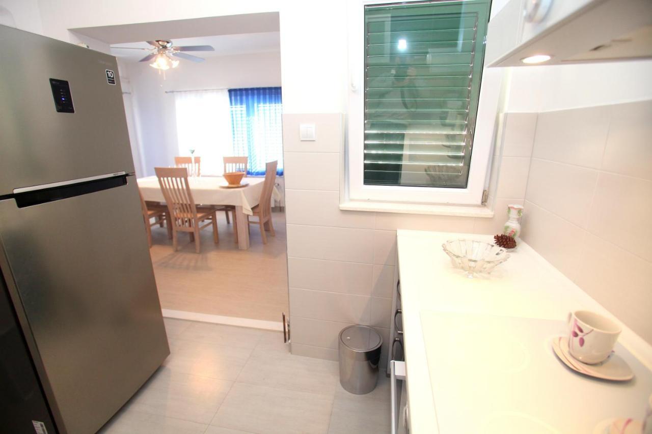 Apartments Nakir Slatine Rom bilde